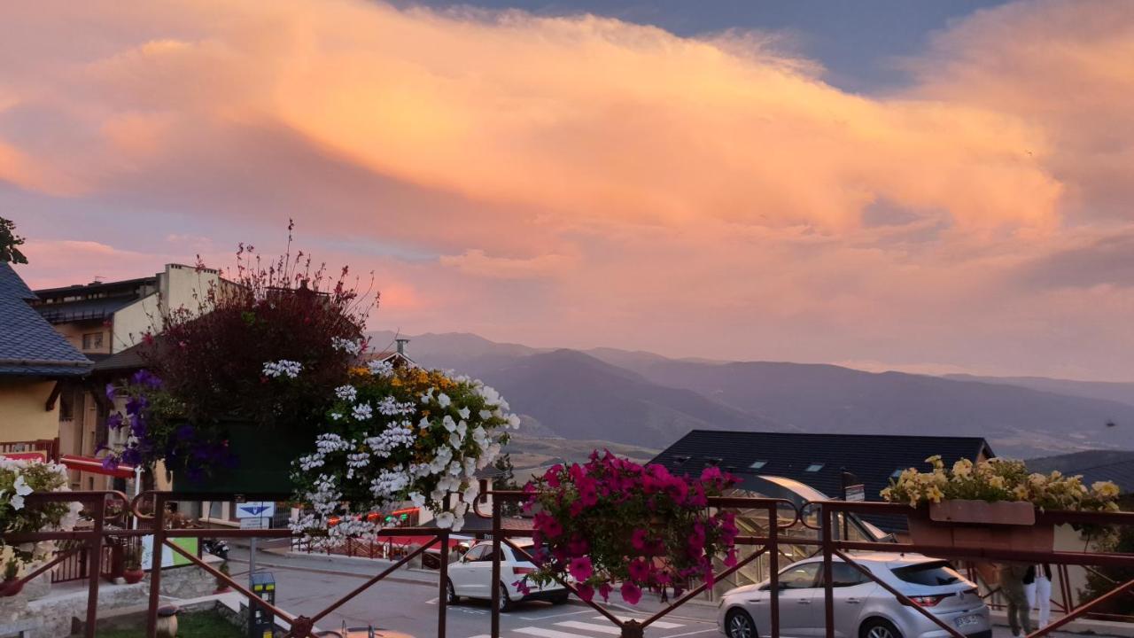 Apt Cosy, 4 Pers, Plein Centre Ville, Parking Offert Font-Romeu-Odeillo-Via Exteriér fotografie